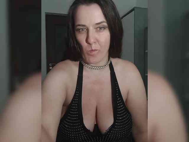 Angela100 webcam