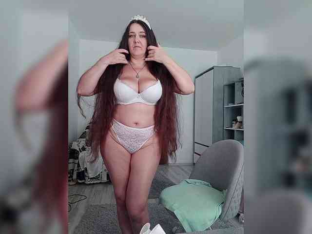 Angela100