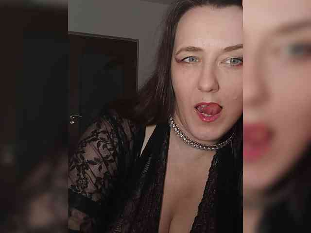 Angela100 webcam