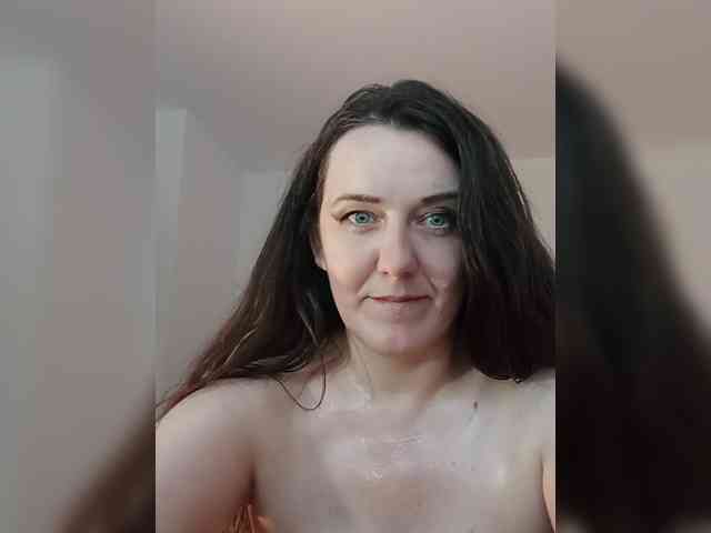 Angela100 webcam