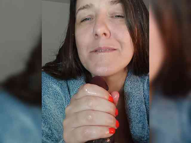 Angela100 webcam