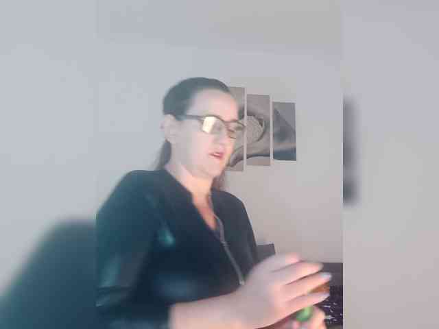 Angela100 webcam