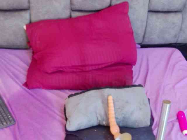 Dulcinea-Dunen Live Webcam on BongaCams
