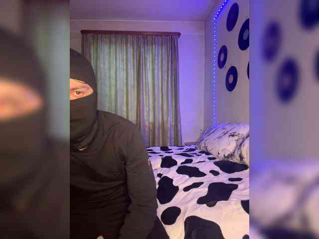 SweetVenomX webcam