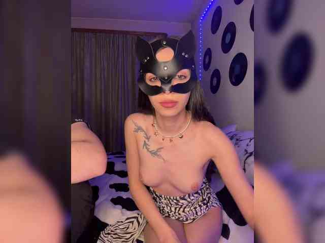 SweetVenomX webcam