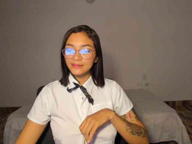 PARKERCINTHIA Live Webcam on BongaCams