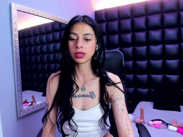 DulceMiiaa live cam on BongaCams