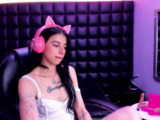 DulceMiiaa live webcam show