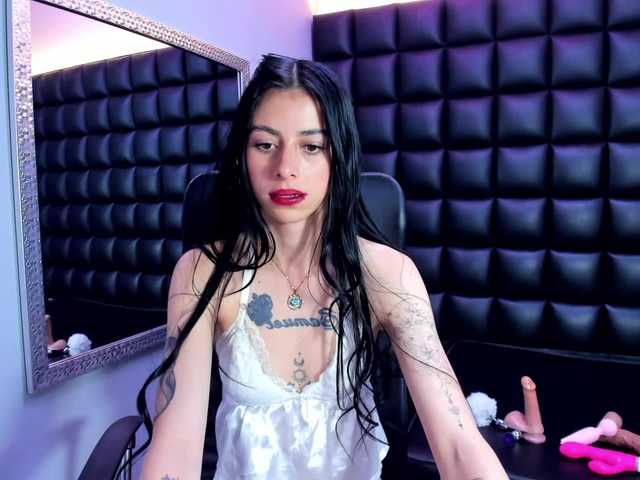 DulceMiiaa live cam on BongaCams
