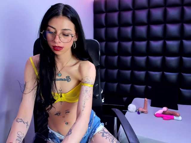DulceMiiaa live cam on BongaCams