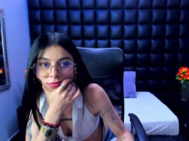 DulceMiiaa live cam on BongaCams