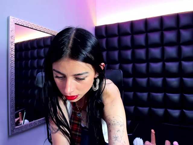 DulceMiiaa live cam on BongaCams