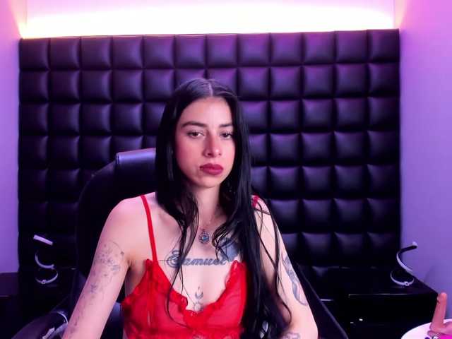 DulceMiiaa live cam on BongaCams