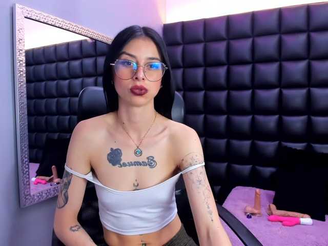 DulceMiiaa live cam on BongaCams