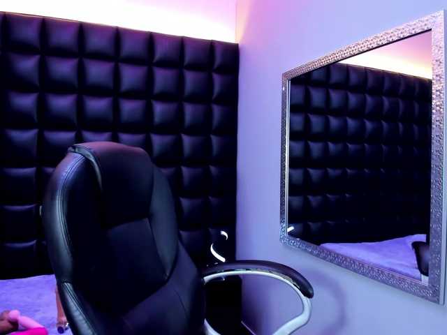DulceMiiaa live stream preview