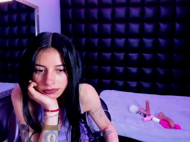DulceMiiaa live cam on BongaCams
