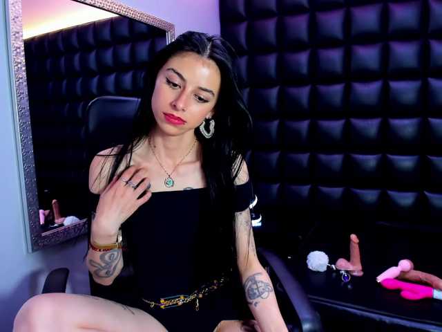 DulceMiiaa live cam on BongaCams
