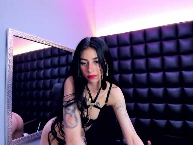 DulceMiiaa live cam on BongaCams