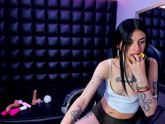 DulceMiiaa live cam on BongaCams