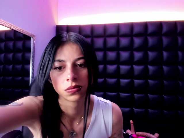 DulceMiiaa live cam on BongaCams