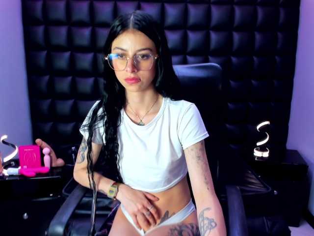 DulceMiiaa live cam on BongaCams