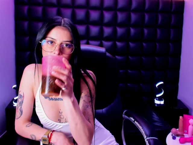 DulceMiiaa live cam on BongaCams