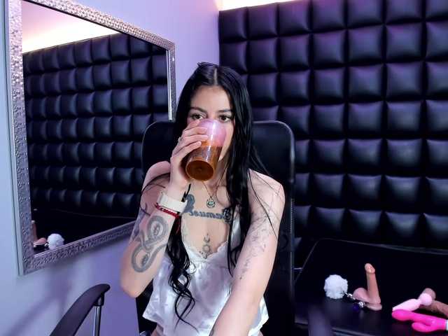 DulceMiiaa live cam on BongaCams
