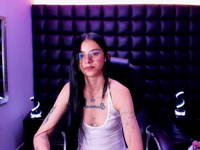 DulceMiiaa live cam on BongaCams