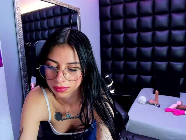 DulceMiiaa live cam on BongaCams