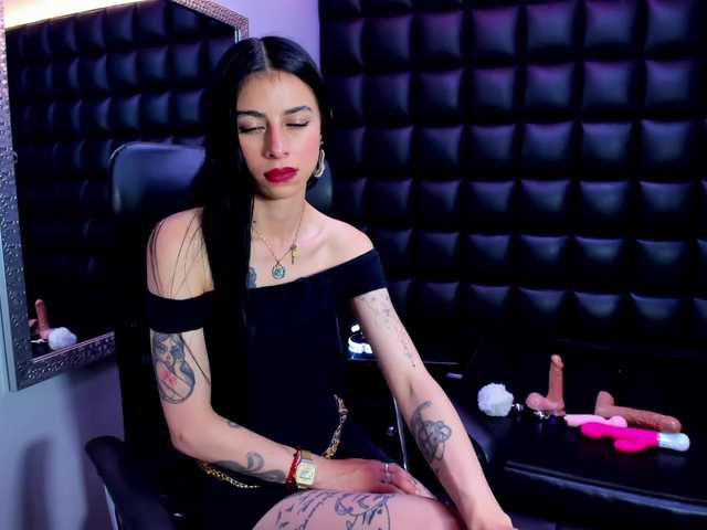 DulceMiiaa live cam on BongaCams
