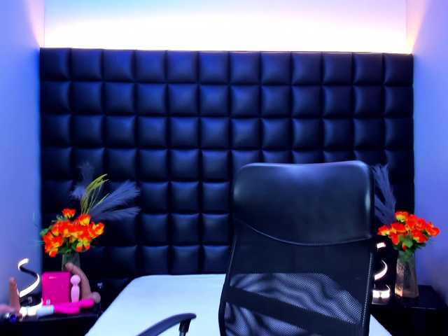 DulceMiiaa live cam on BongaCams