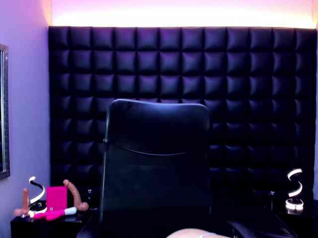 DulceMiiaa webcam