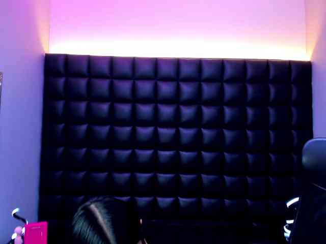 DulceMiiaa webcam