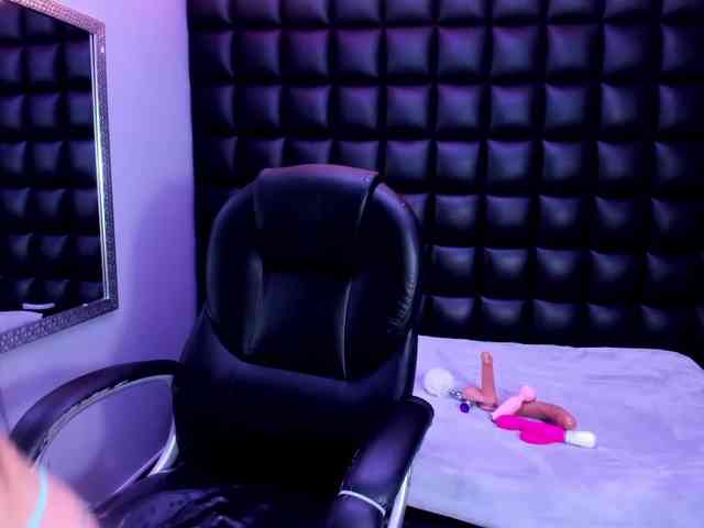 DulceMiiaa webcam