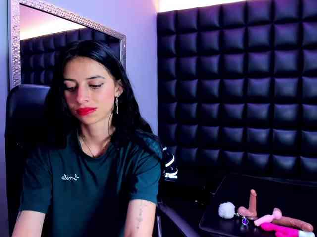 DulceMiiaa webcam