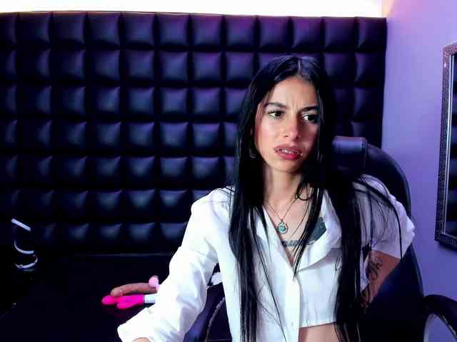 DulceMiiaa webcam