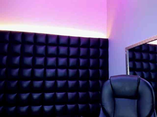 DulceMiiaa webcam