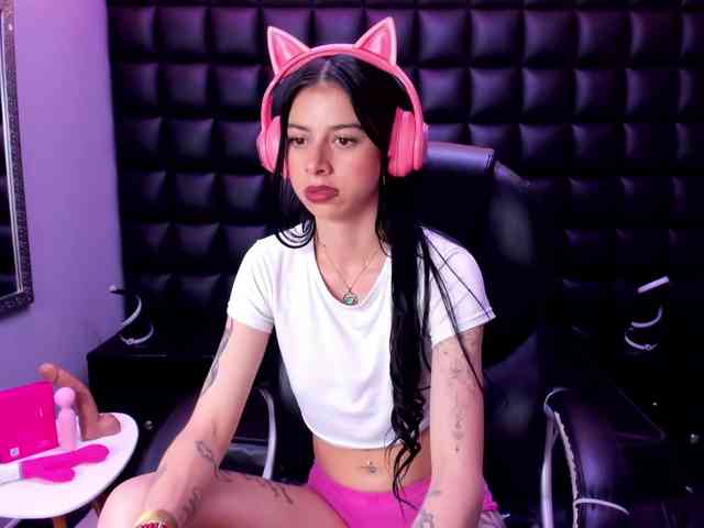 DulceMiiaa webcam