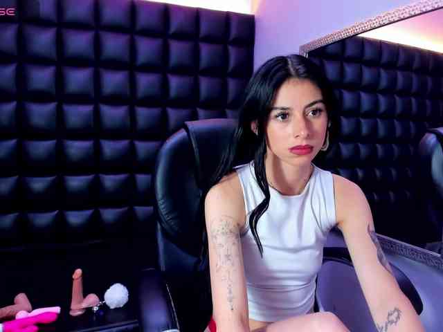DulceMiiaa webcam
