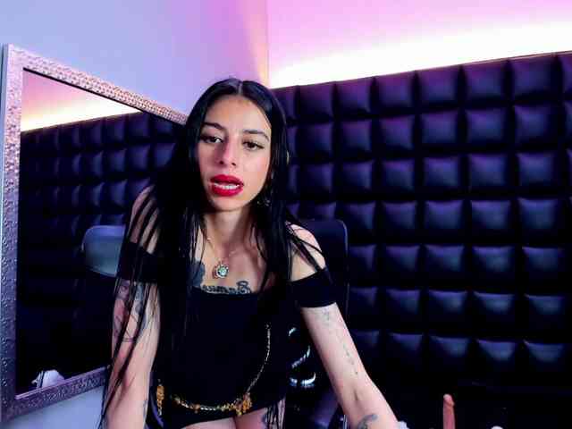 DulceMiiaa webcam
