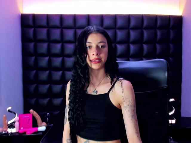 DulceMiiaa webcam