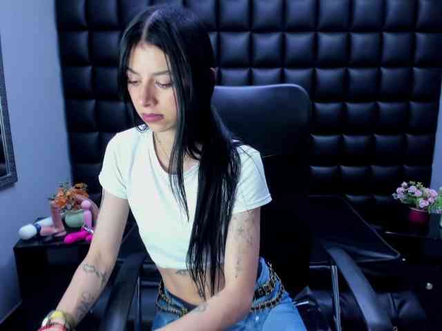 DulceMiiaa webcam
