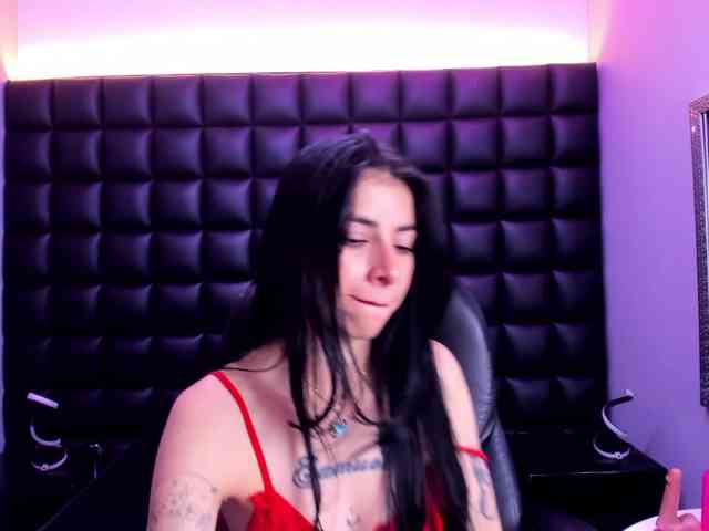 DulceMiiaa webcam