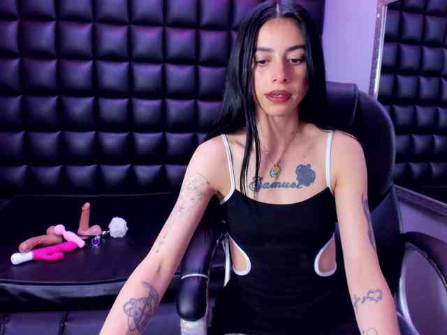 DulceMiiaa webcam
