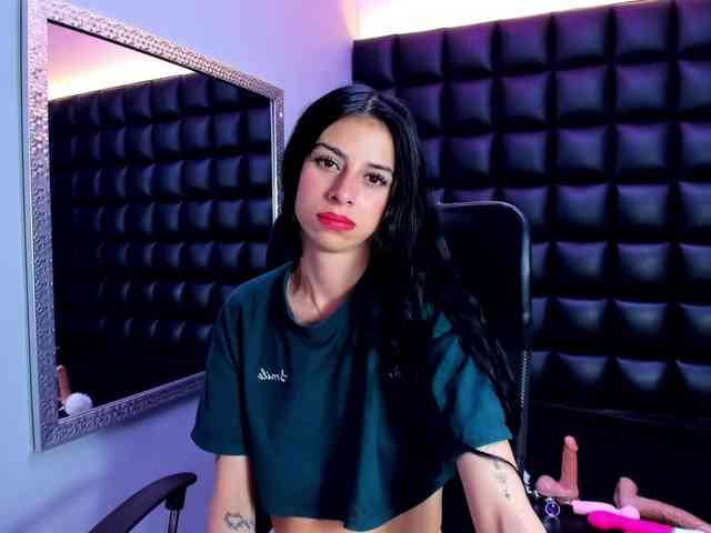 DulceMiiaa webcam