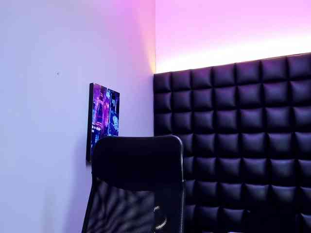 DulceMiiaa webcam