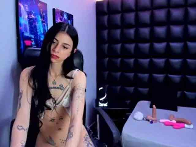 DulceMiiaa webcam