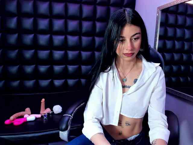 DulceMiiaa webcam