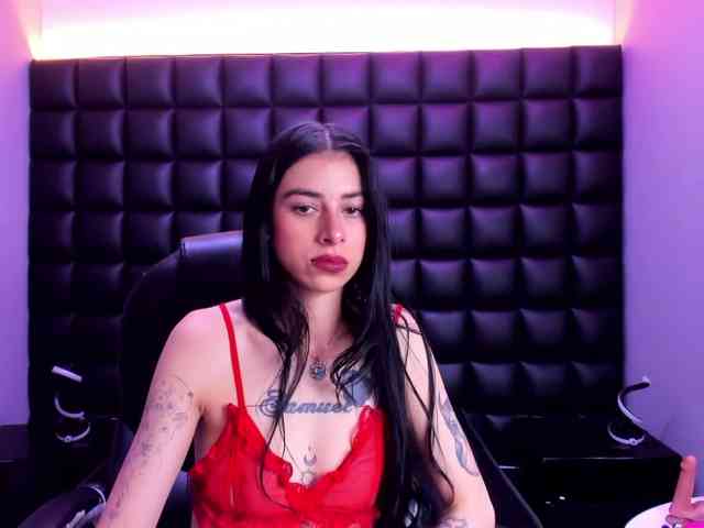 DulceMiiaa webcam