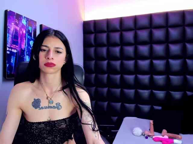 NiaBabie webcam
